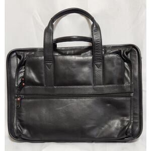 WINN‎ INTERNATIONAL GENUINE LEATHER BRIEFCASE BLACK No Shoulder Strap